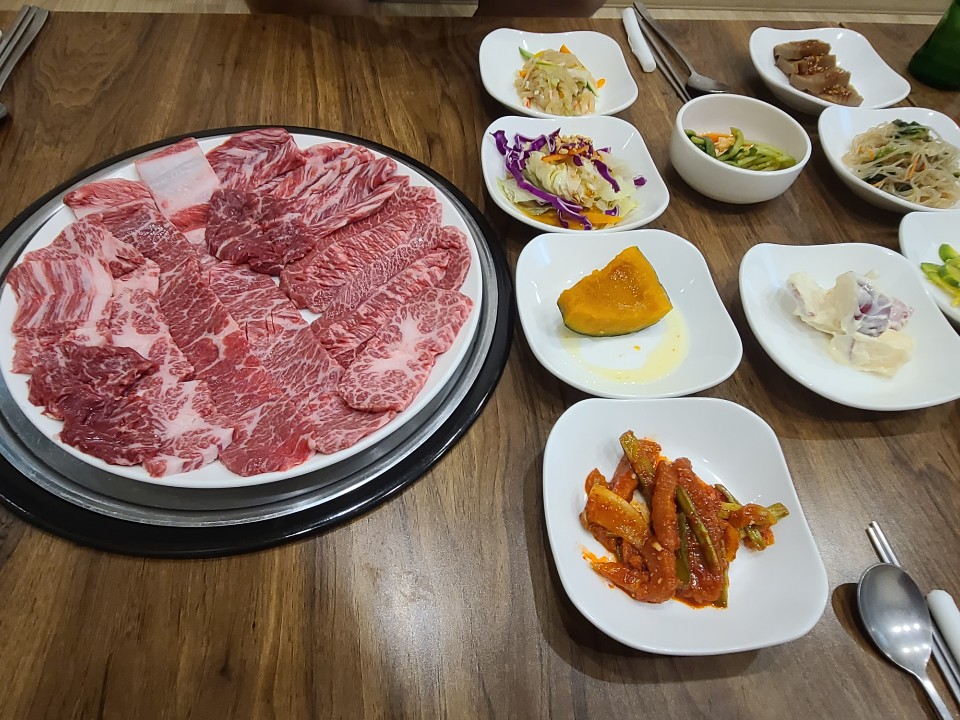 먹쇠한우가든식당 이미지