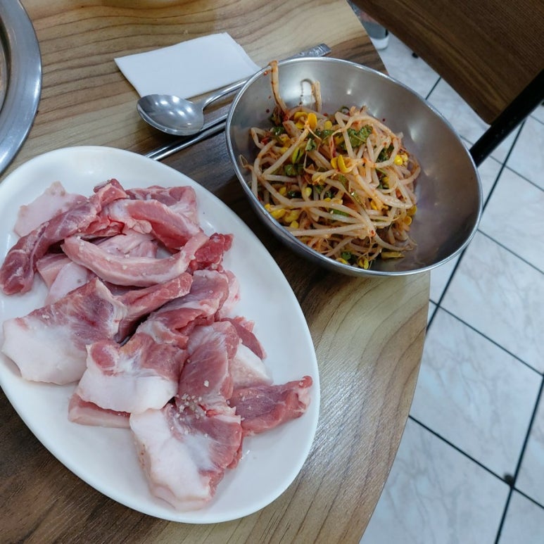 안동참숯뒷고기 이미지