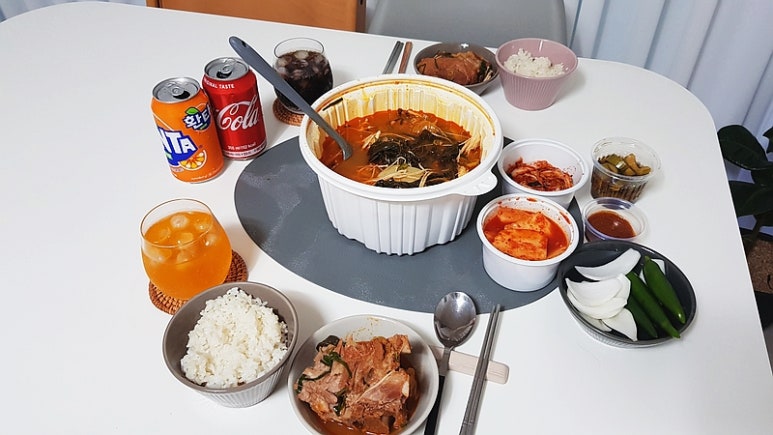 삼형제감자탕 이미지
