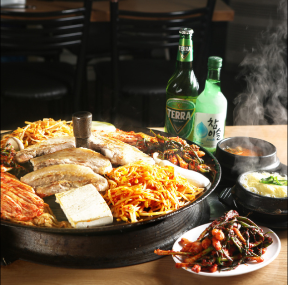 ssack쓰리솥뚜껑김치삼겹살 이미지