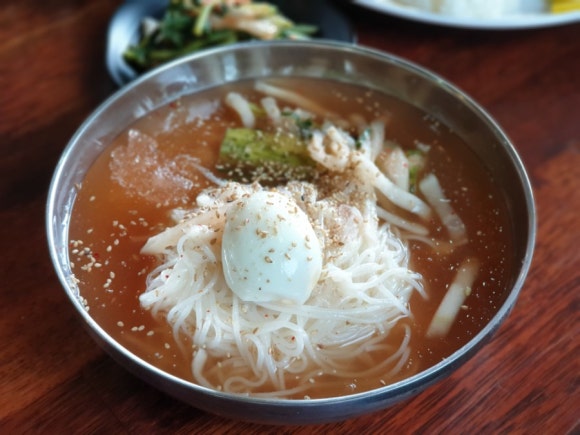 조아저씨성거산비빔국수 이미지