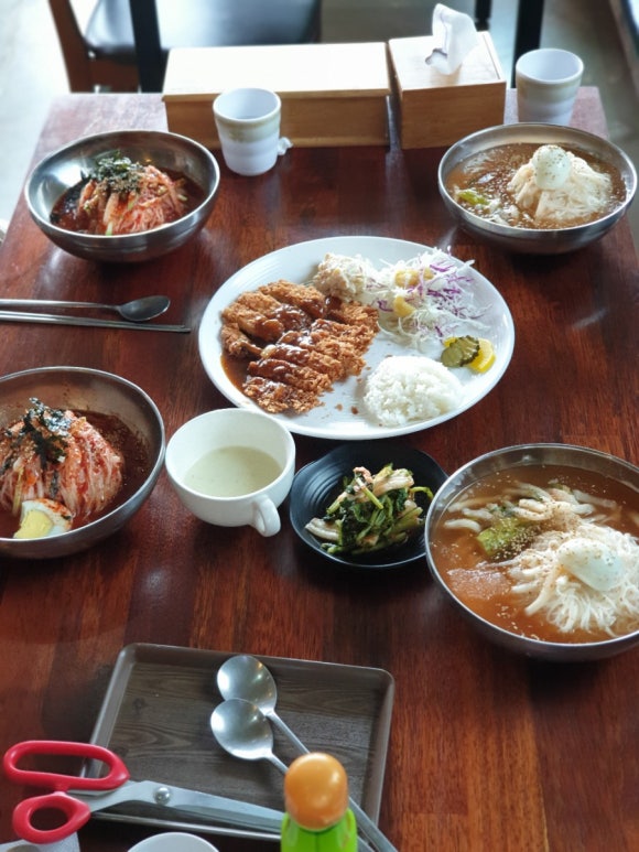 조아저씨성거산비빔국수 이미지