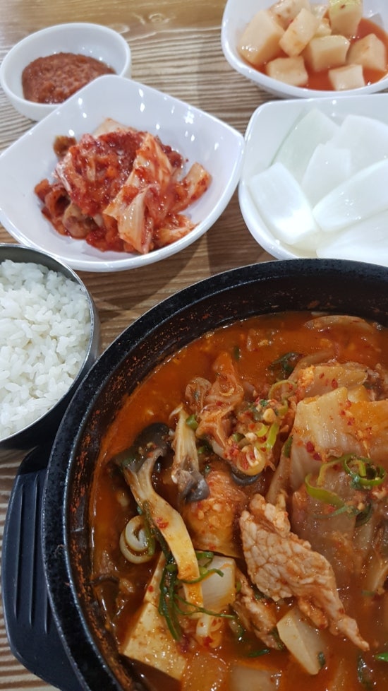 토리순대국 이미지