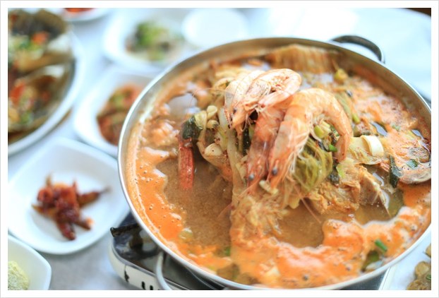 신선한 게국지 간장게장 이미지