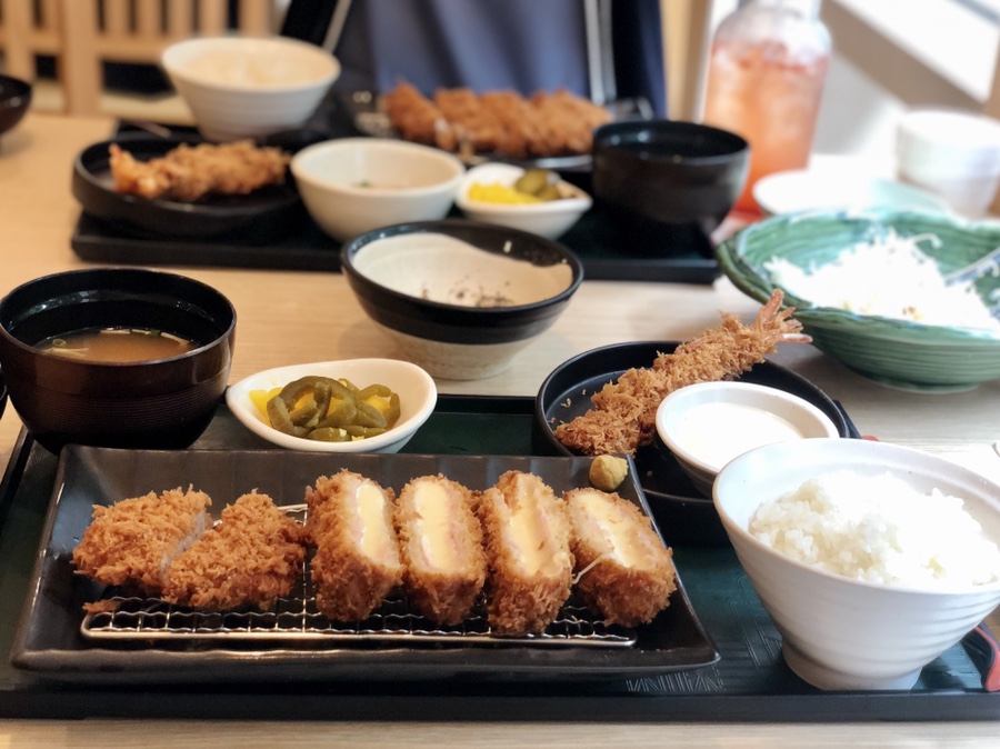 돈까스플러스 이미지