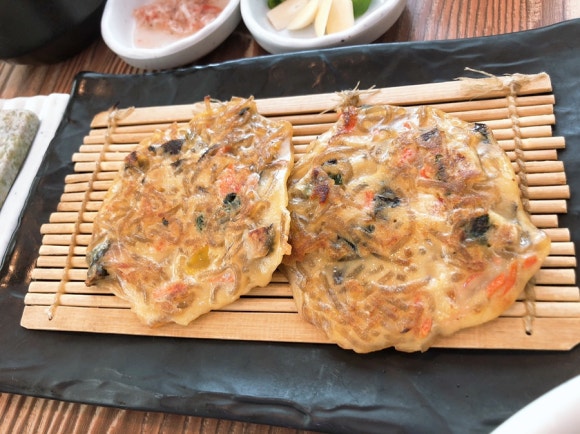 산아래보쌈，칼국수 이미지