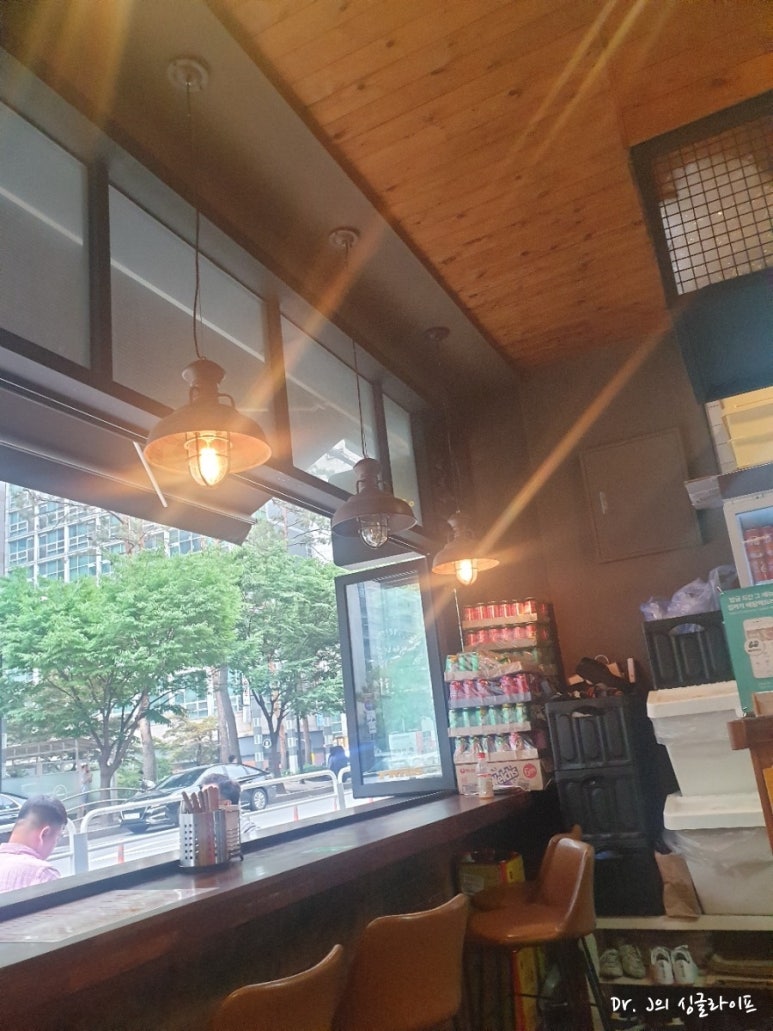 미트앤테이블 이미지