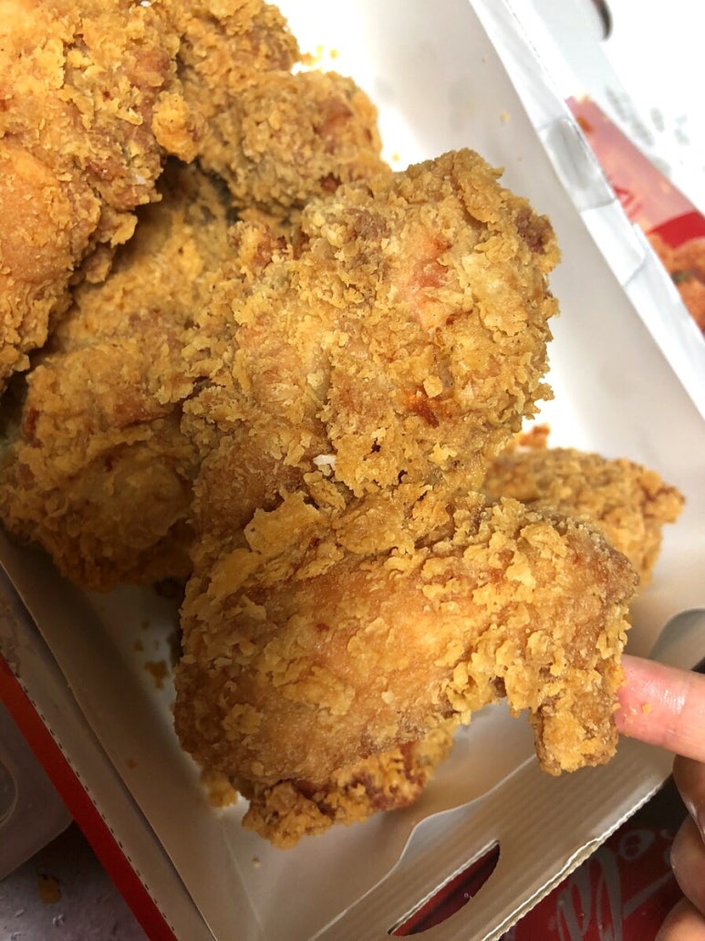 BBQ치킨 잠실파크리오점 사진 4