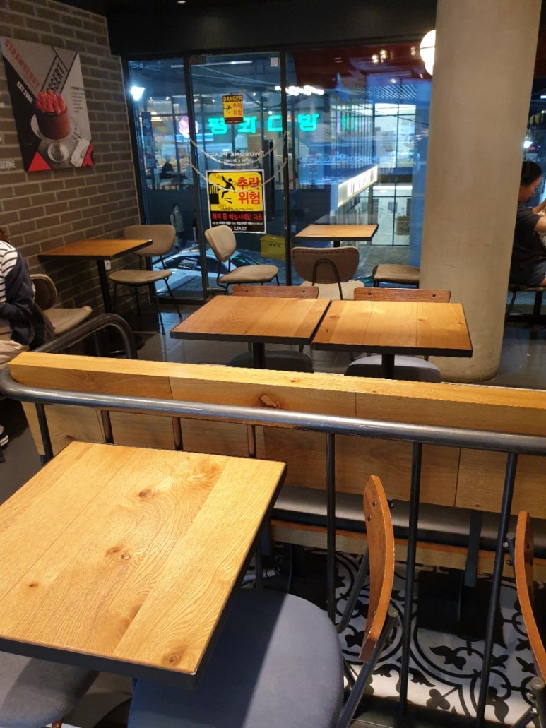 투썸플레이스 강남역중앙점 이미지