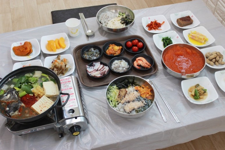 듬뿍식당 이미지