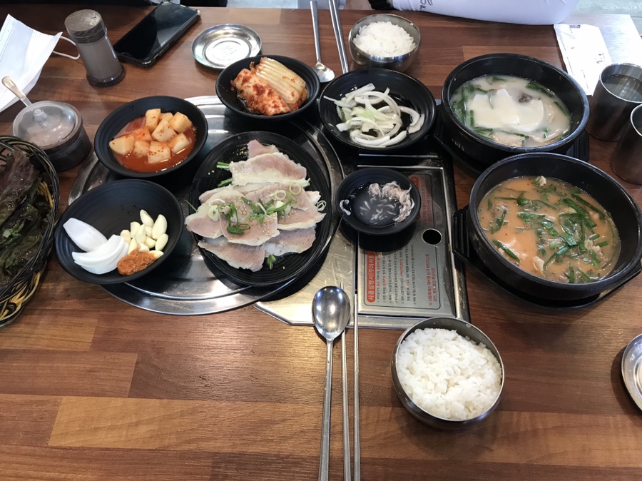 1등가마솥돼지국밥 이미지