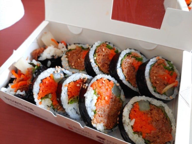 꼬숩 김밥 이미지
