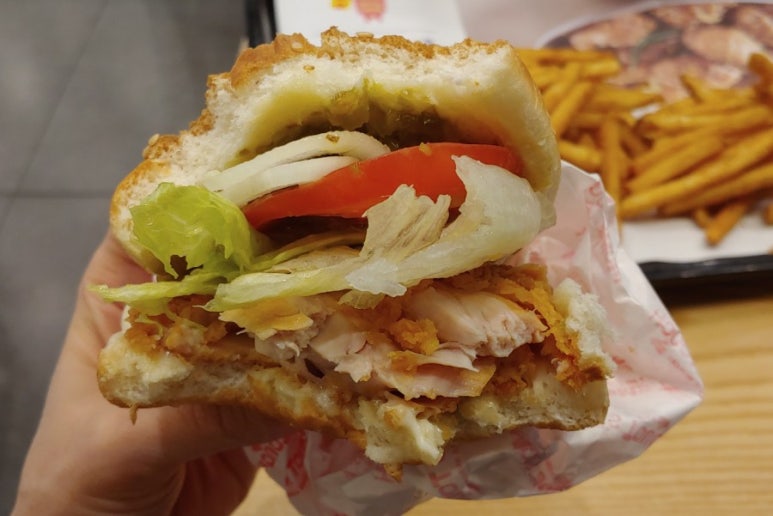 맘스터치용인둔전점 이미지