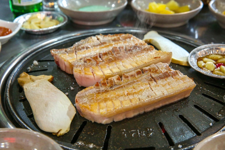 소랑돼지랑 이미지