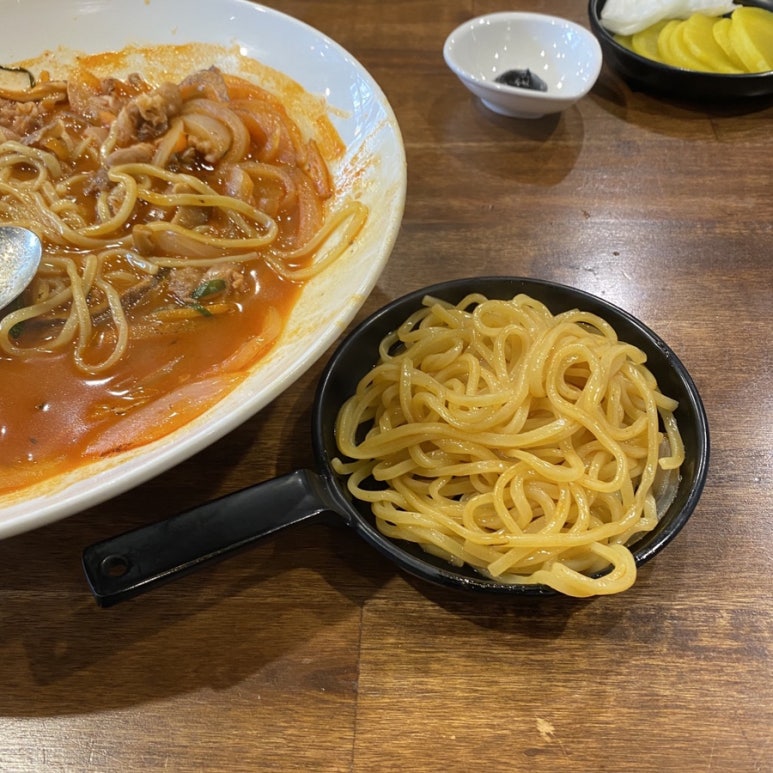 블랙스완짬뽕카페 이미지