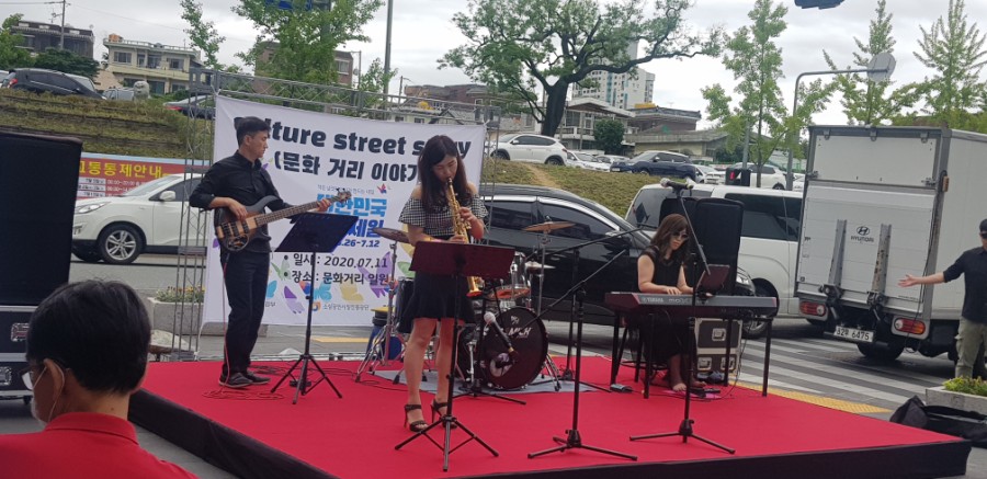 언더덕스 이미지