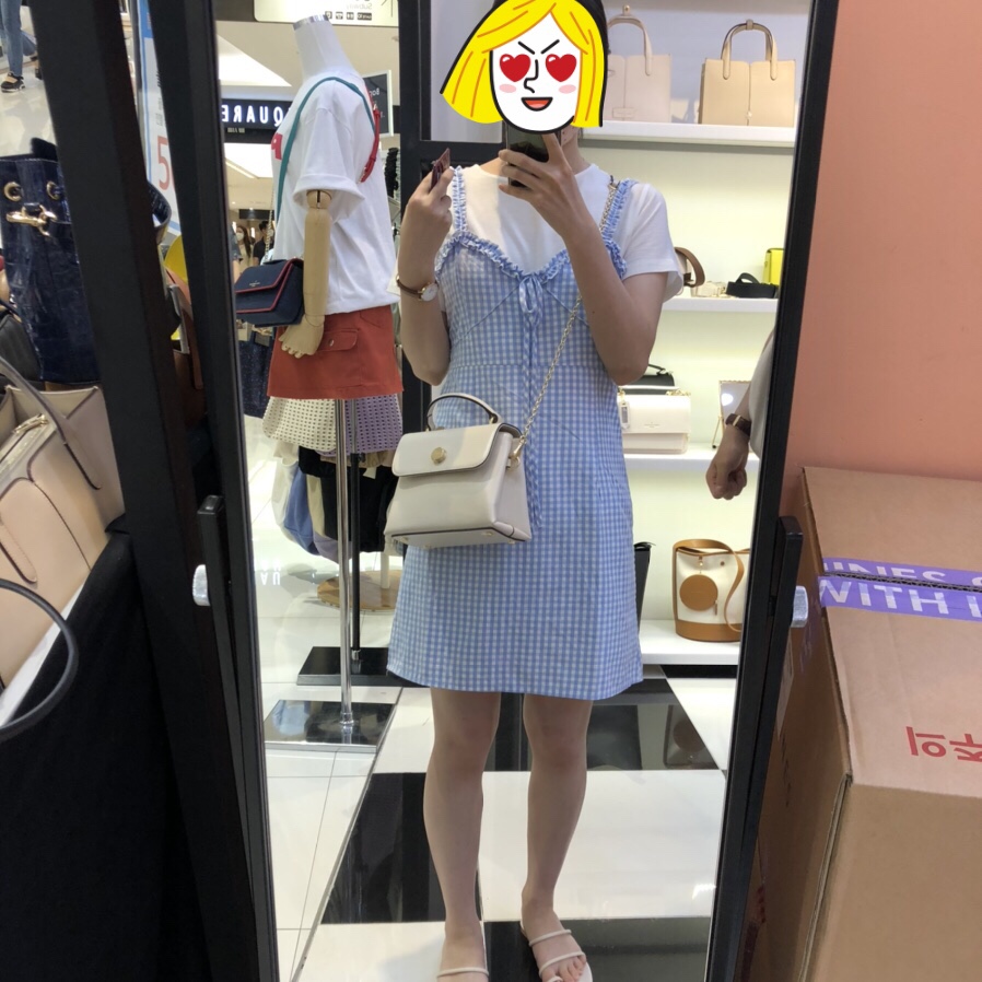 폴스부띠끄타임스퀘어 이미지