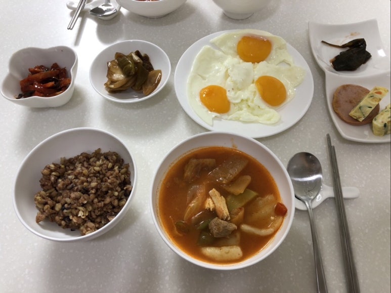 낭만 김치찌개 이미지