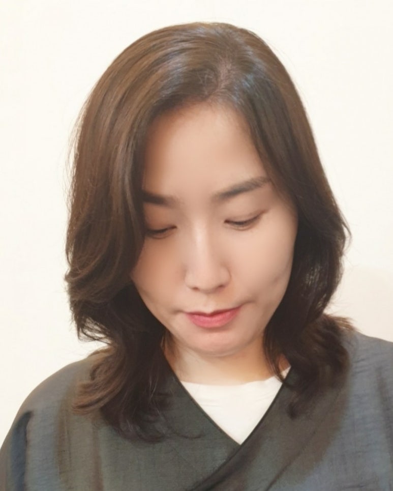 지예스샬롱 이미지