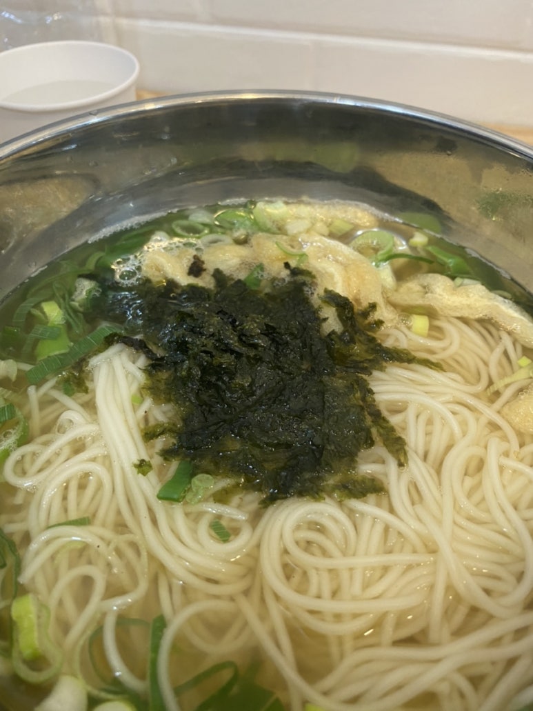 바른국수둥이네 이미지