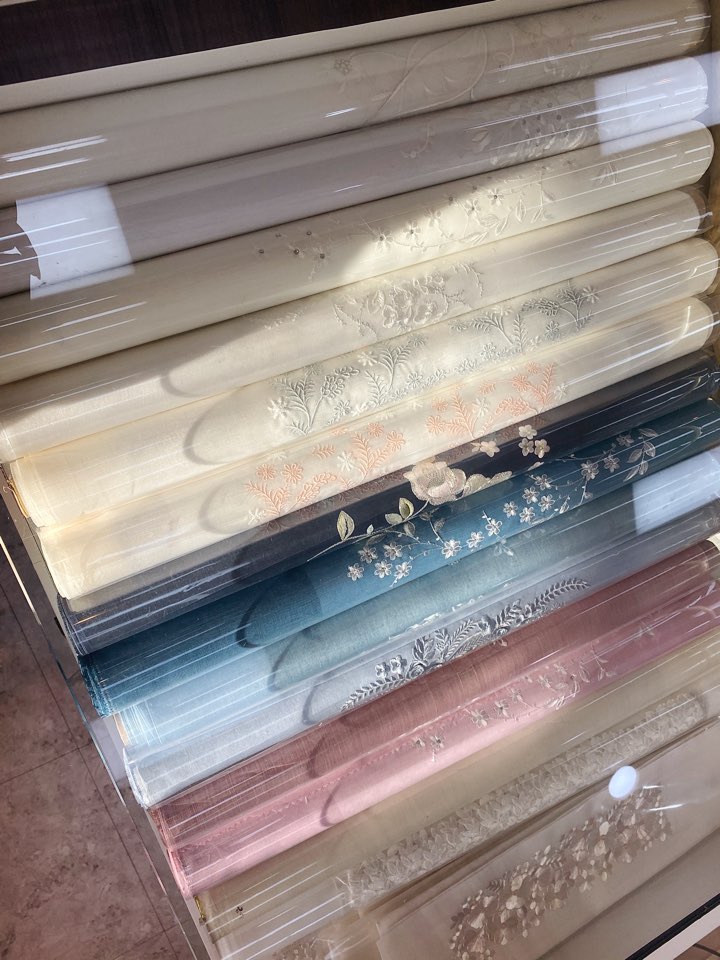 주홍한복 이미지