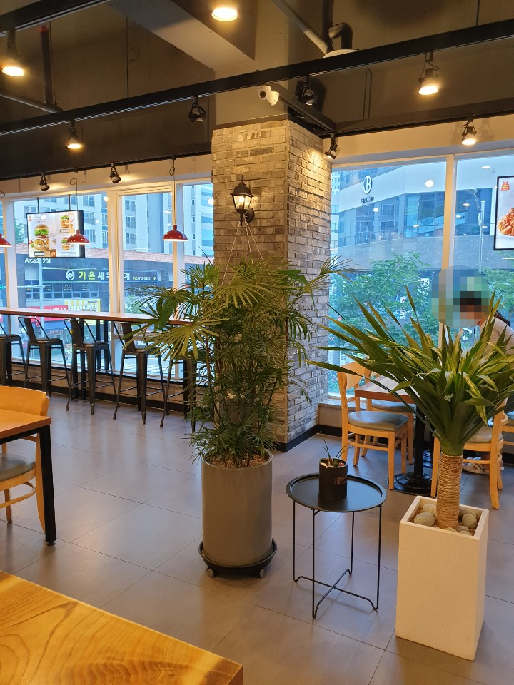 맘스터치양산증산 이미지