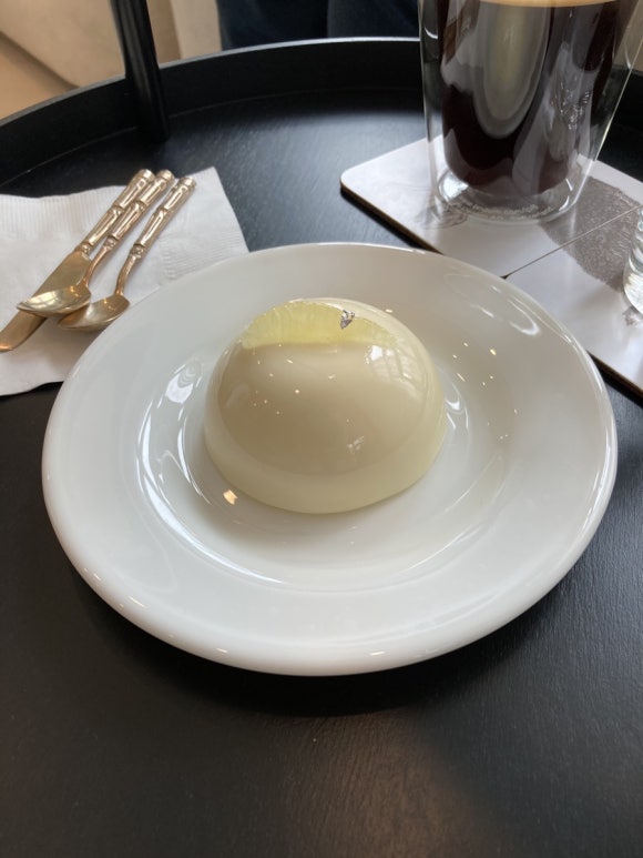 르페셰미뇽(le peche mignon) 이미지