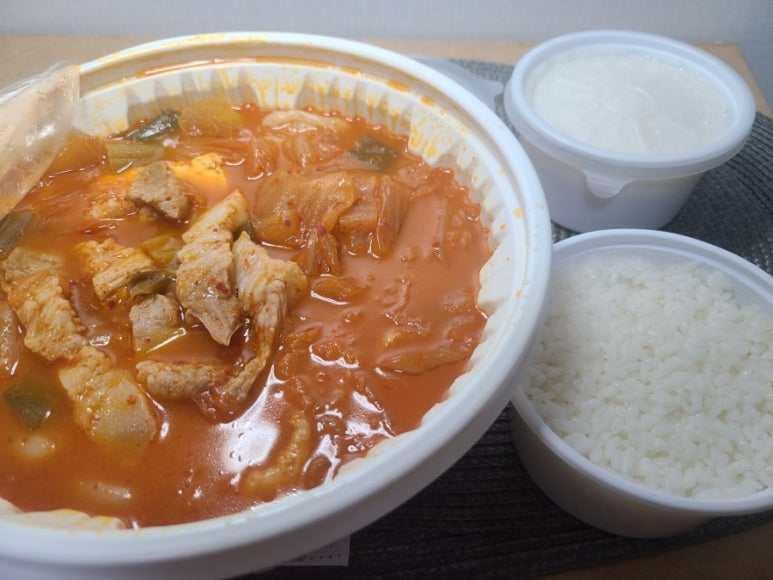 낭만 김치찌개 이미지