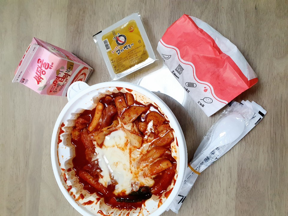 빨개요떡볶이 이미지