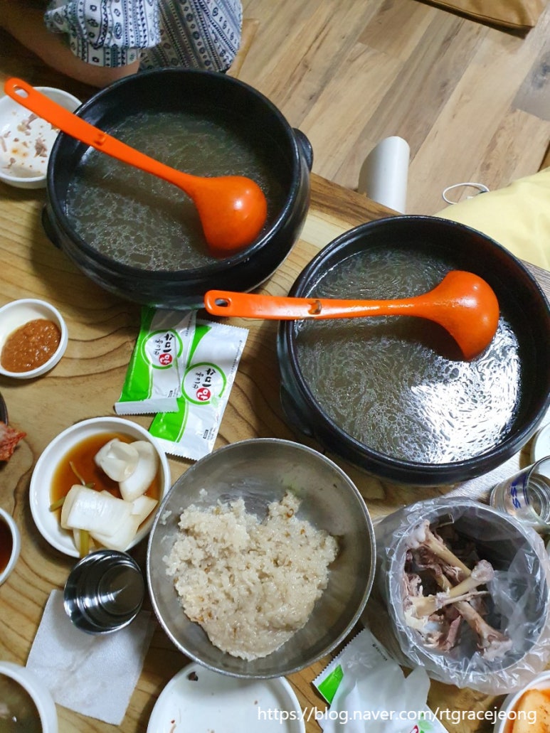 제1능이버섯백숙과능이생국수 이미지