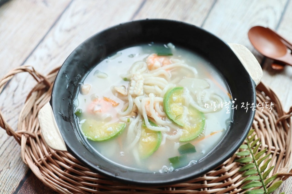 연일칼국수 이미지