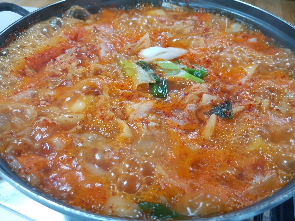 속초곰치국 이미지