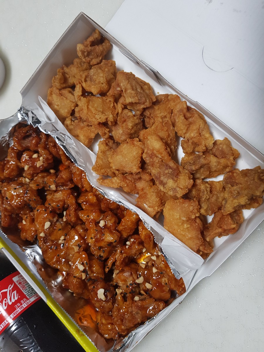 이삼치킨 이미지