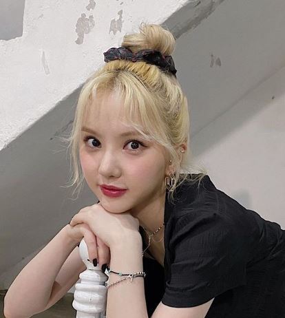 금발헤어샵 이미지