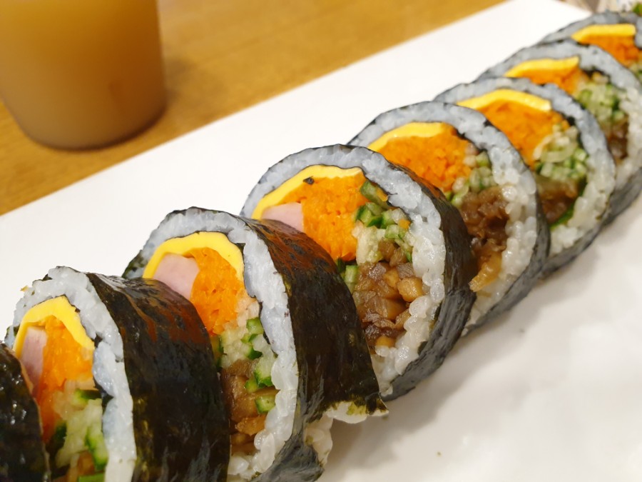얌샘김밥 이미지