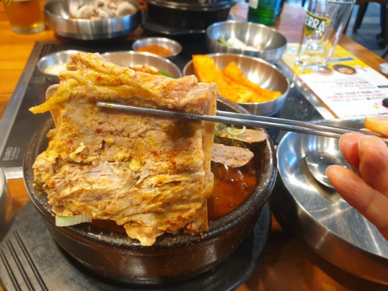 강남 명품 감자탕 이미지