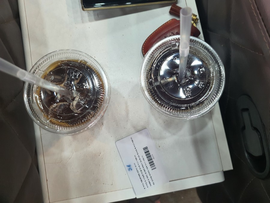 카툰&북카페휴 이미지