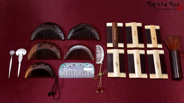 참빗과 얼레빗 이미지