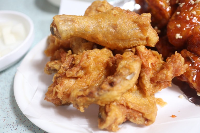 동큐치킨 이미지