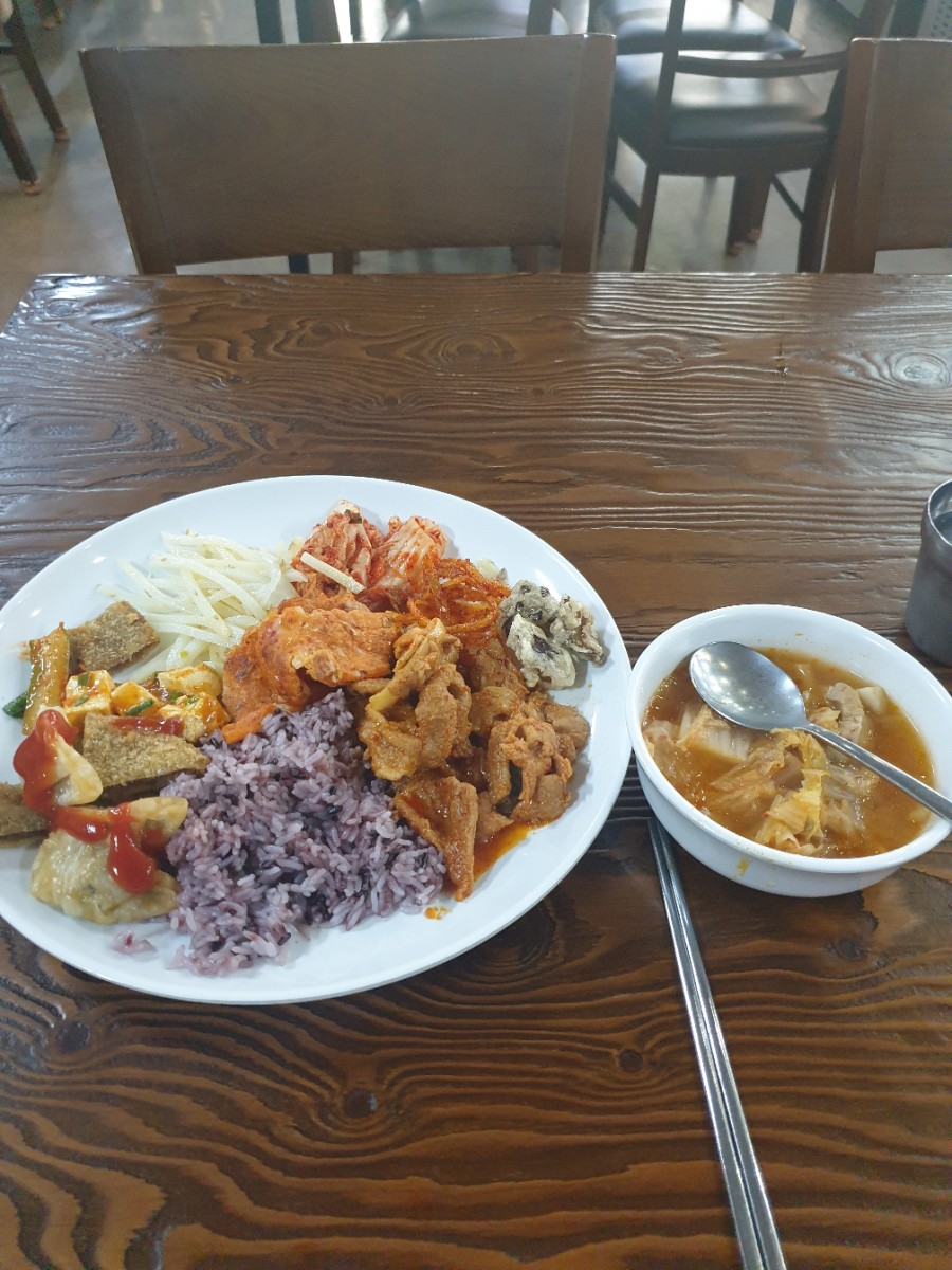 더맛한식뷔페 이미지