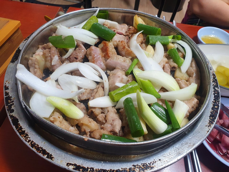 원조돌곱창집 이미지