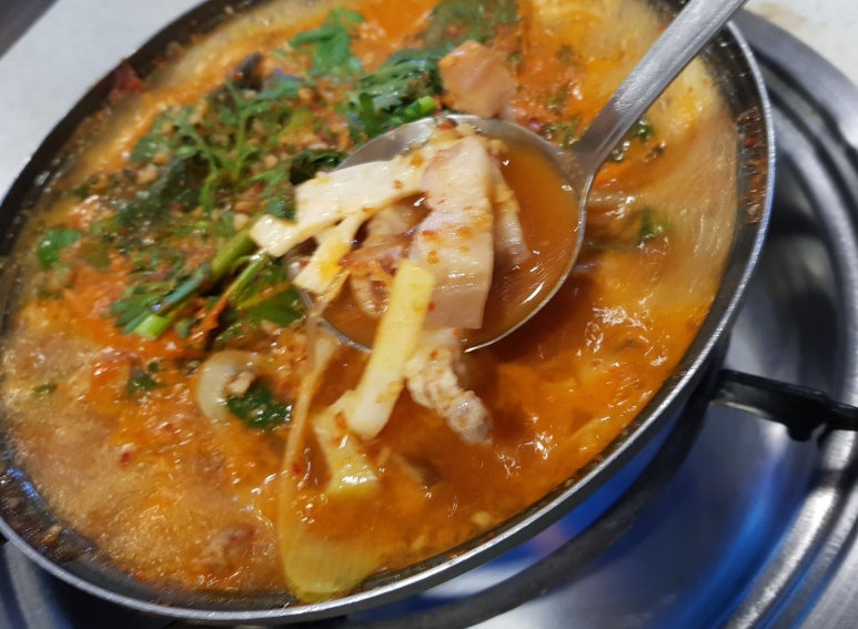 굴다리식육식당 이미지