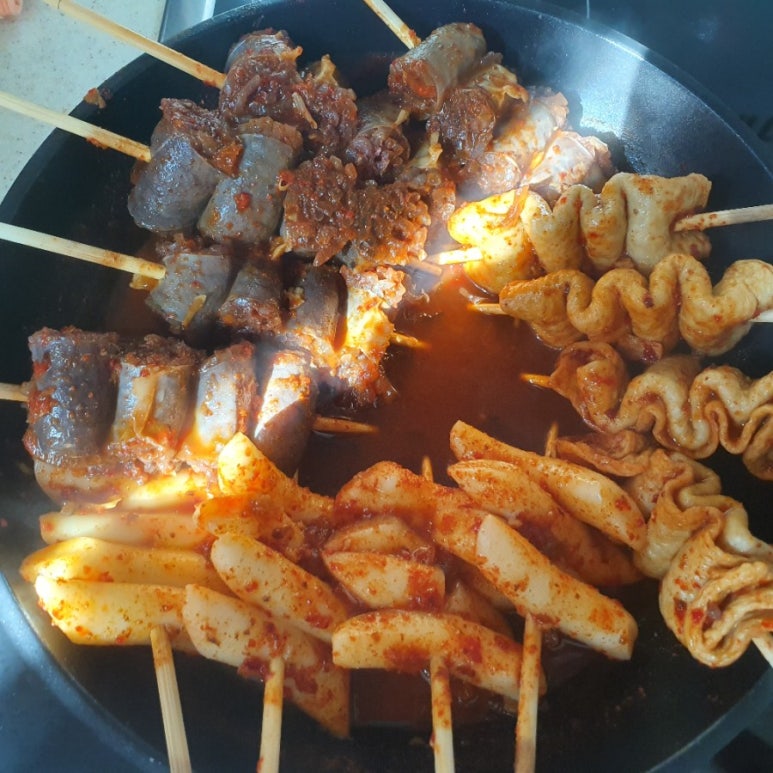 꼬치랑떡볶이랑 이미지