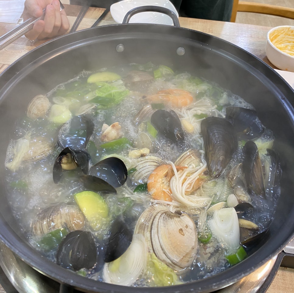 택이네조개전골 이미지