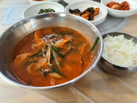 꼬꼬닭 전문점 이미지