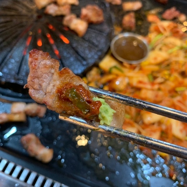 화돌 이미지