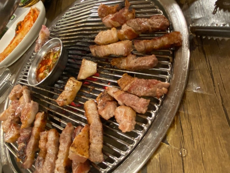 지리산토종흑돼지 이미지