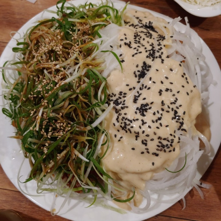 바삭이치킨 이미지