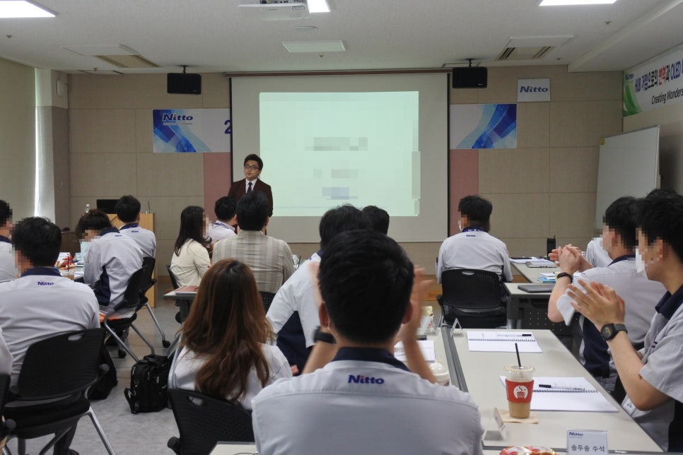 한국니토옵티칼(주) 이미지