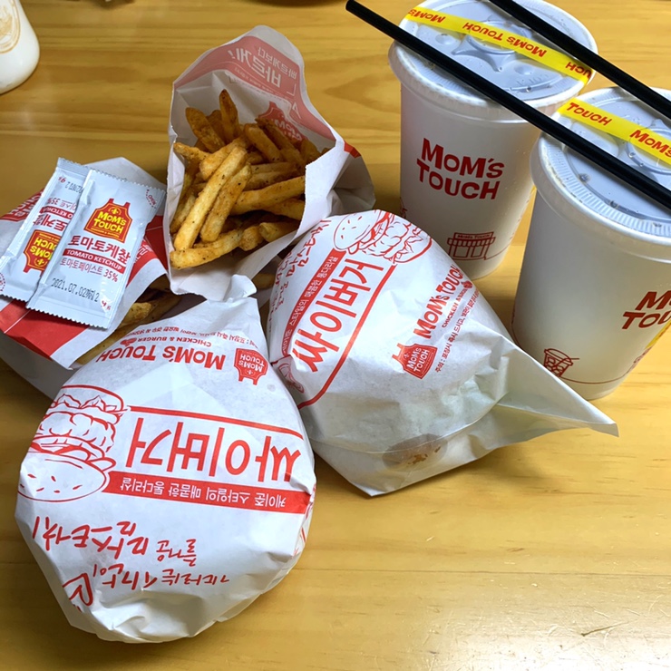 맘스터치진해 이미지